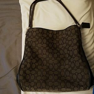 Genuine COACH Shoulder bag.
